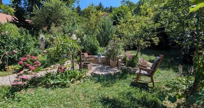 Your dream apartment with its own private garden ~ Children and pets welcome
