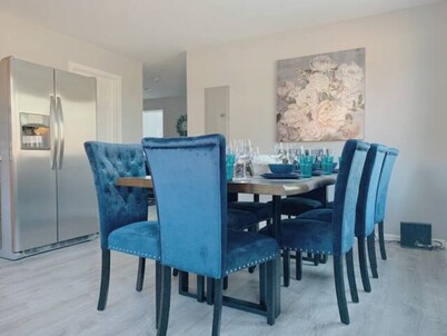 Charming 4-bedroom house with AC and WiFi in fantastic Milpitas