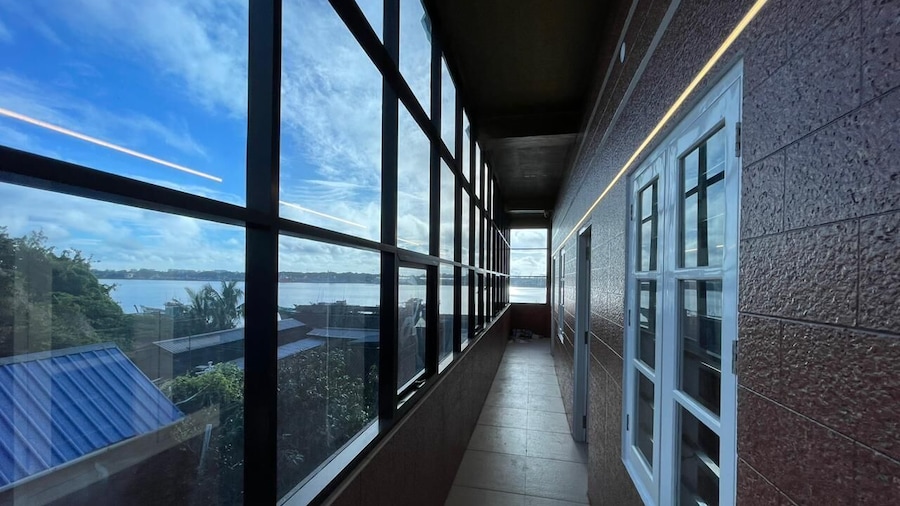 W & H View Residency