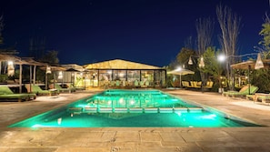 Seasonal outdoor pool - LUXURY BIO FARM (Ain Chkef)