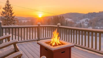Villa, Mountain View | Terrace/patio