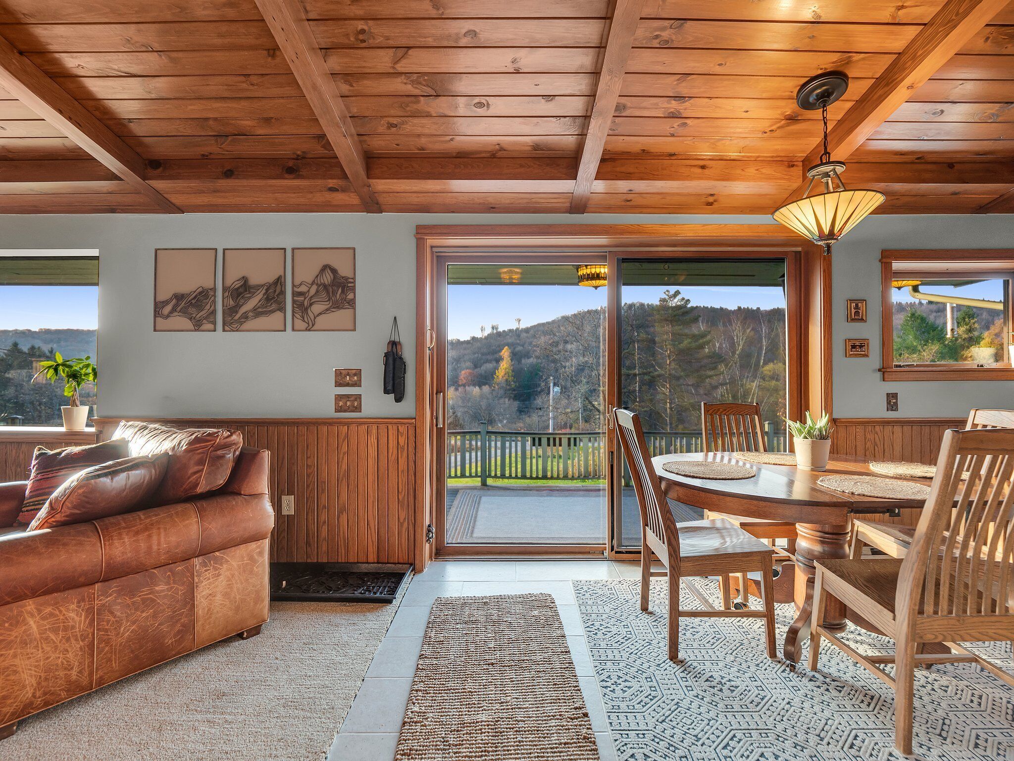 Premium Villa, Mountain View | Living area | 30-inch LCD TV with digital channels