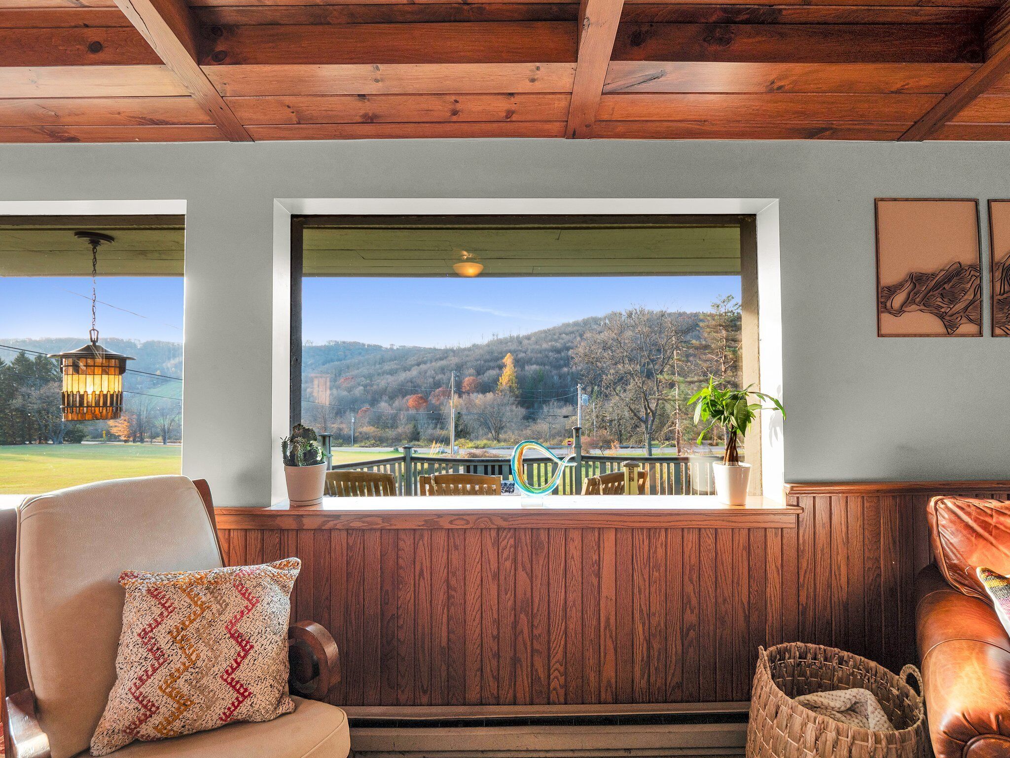 Premium Villa, Mountain View | Living area | 30-inch LCD TV with digital channels