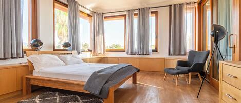 5 Schlafzimmer, Bügeleisen/Bügelbrett, WLAN, Bettwäsche