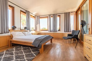 5 dormitorios, tabla de planchar con plancha, wifi y ropa de cama