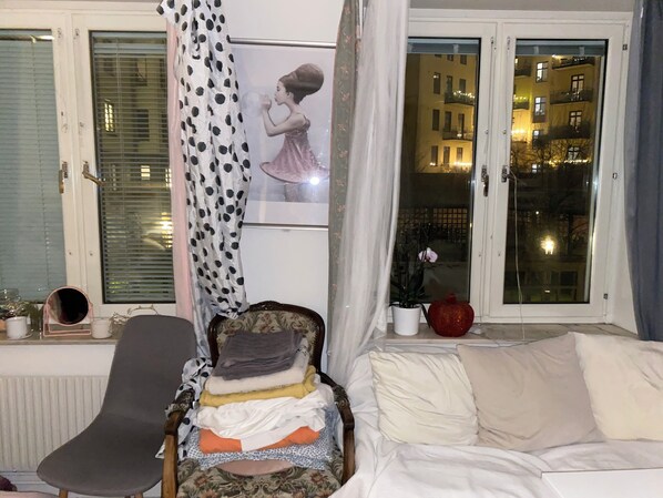 Interior - Bed in dorm room in lovely Gothenburg with WiFi (Gothenburg)