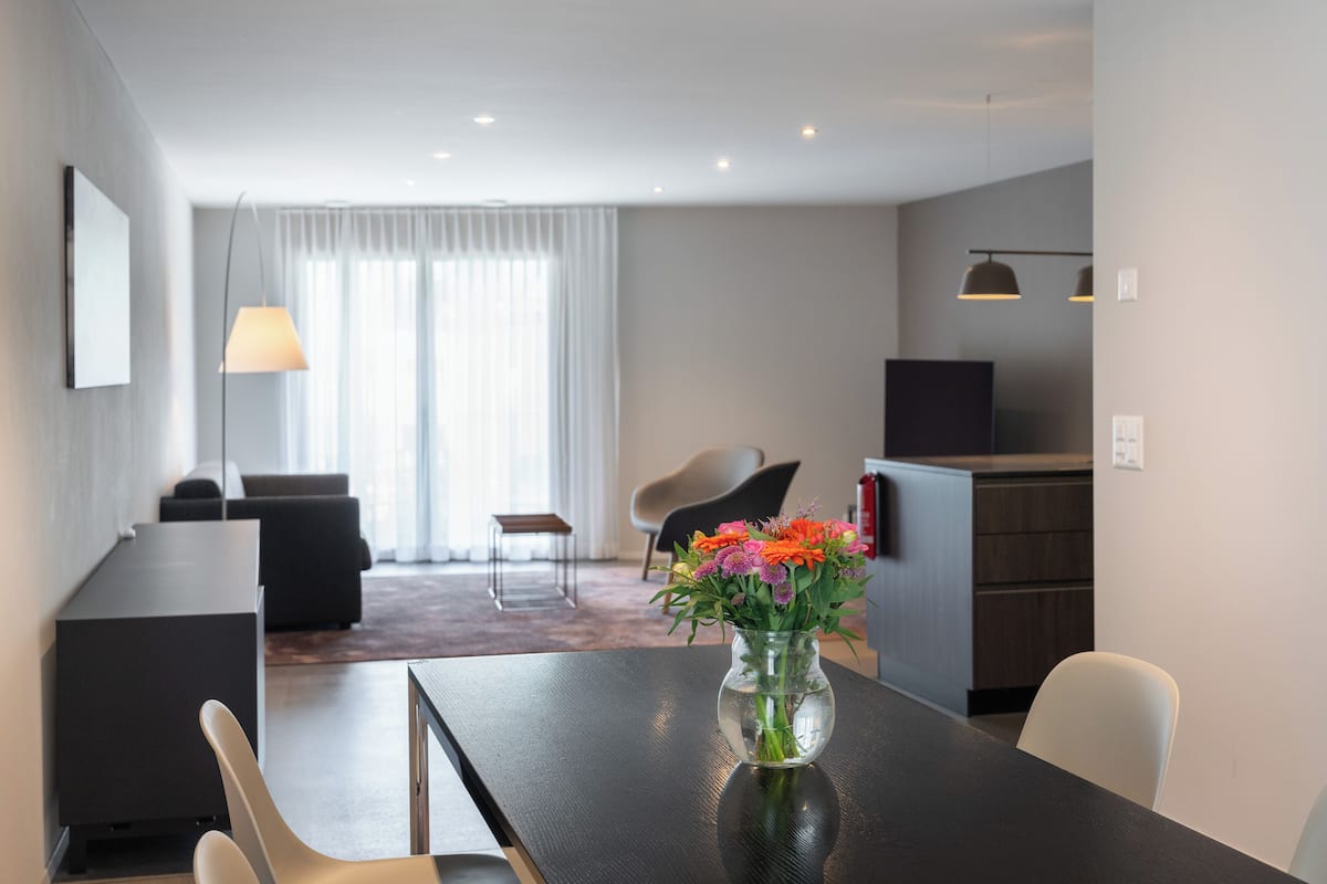 Appartement | Dineren in de kamer