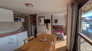 2 chambres, lit parapluie