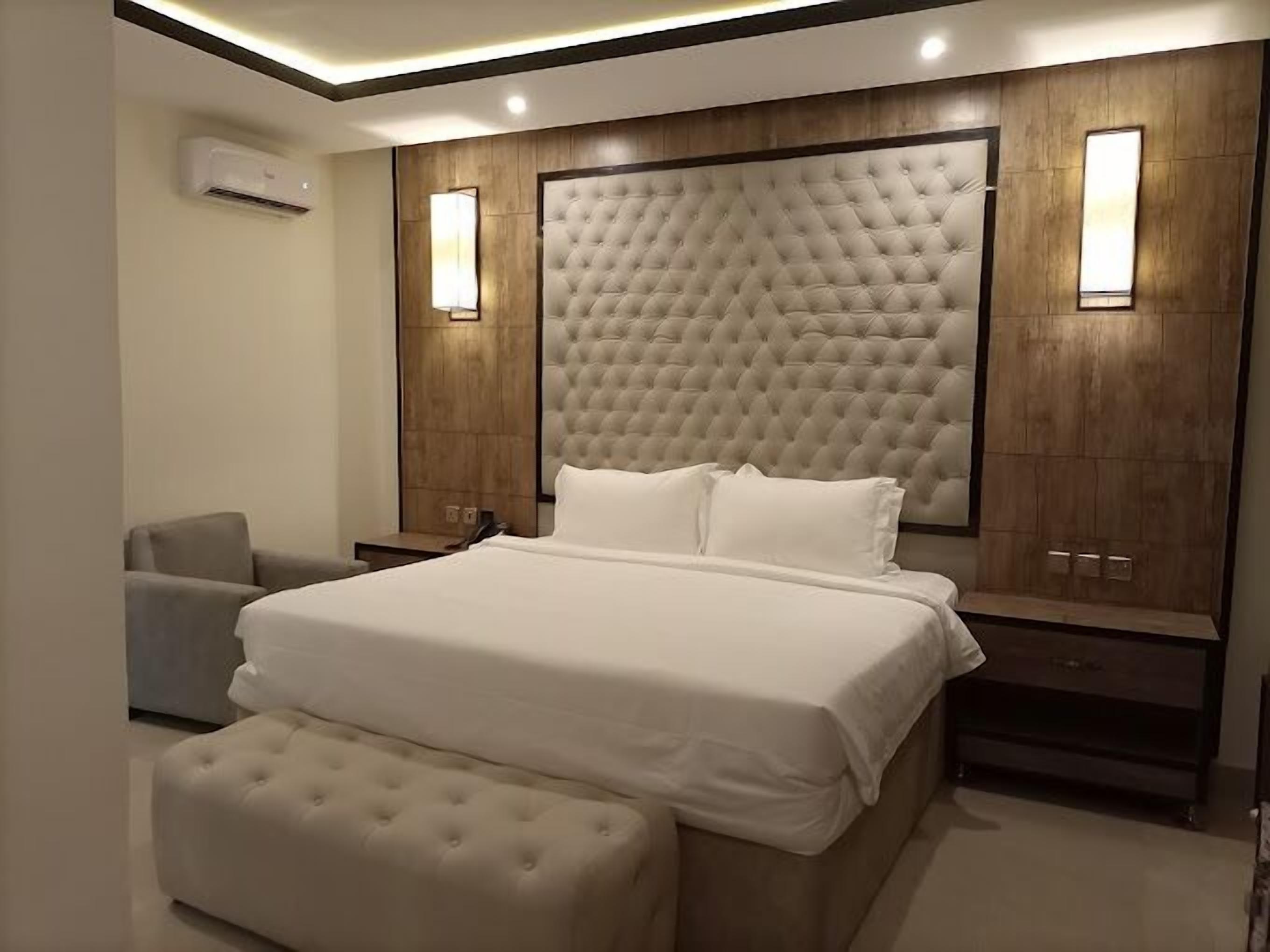 Economy Room, Balcony, City View