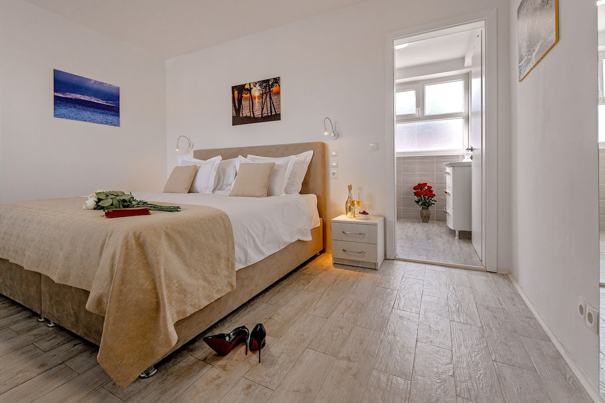 1 bedroom, soundproofing, free WiFi