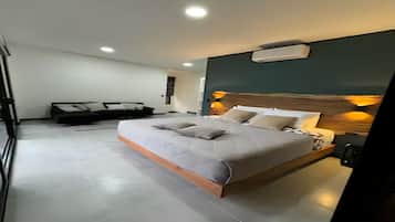 Villa Deluxe, 1 cama King size, para no fumadores, vista al jardín | 4 habitaciones, decoración personalizada y muebles diferentes
