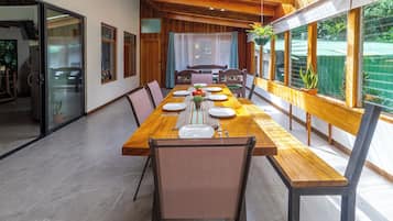 Casa Deluxe, 4 habitaciones, vista al jardín | Terraza o patio