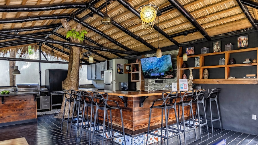 Villa Twelve27