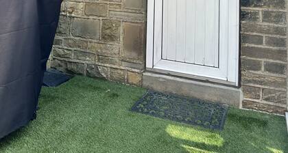 Welcome to our lovely annex in the heart of Shelley, West Yorkshire!