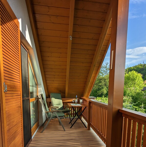 Property grounds - Cozy vacation apartment in Weismain with balcony (Weismain)