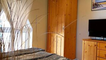 1 chambre, fer et planche Ă repasser, Wi-Fi, draps fournis