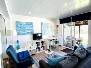 Living room - Villa in Porto da Cruz With Ocean Views (Machico)
