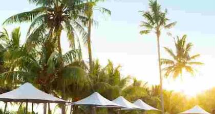 Arabian fuels and food services