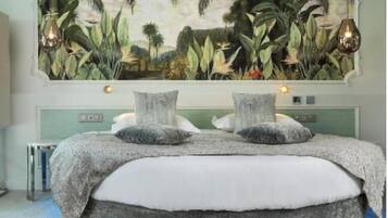 Comfort-Doppelzimmer, Balkon, Poolblick | Zustellbetten