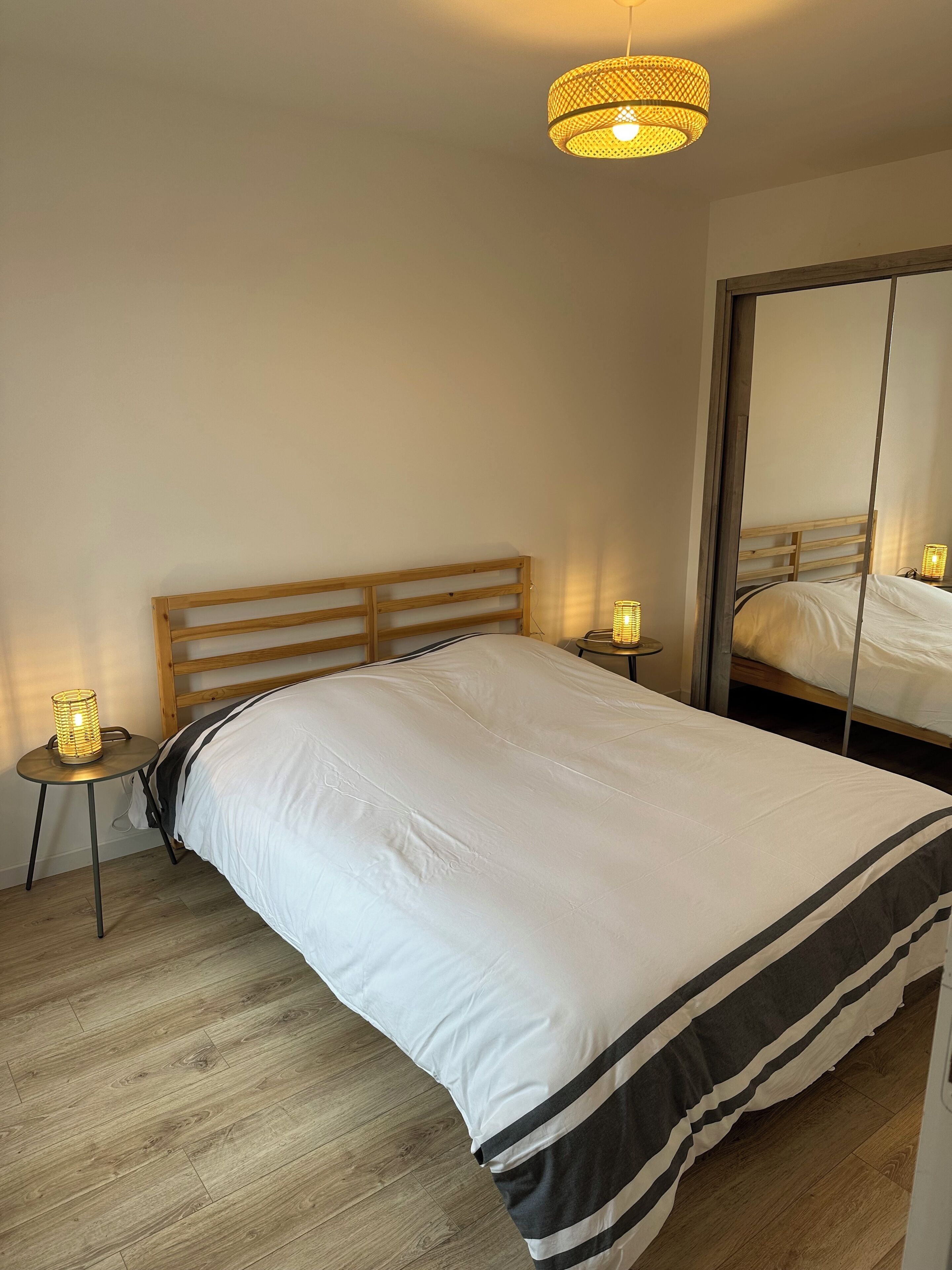 4 chambres, fer et planche à repasser, Wi-Fi