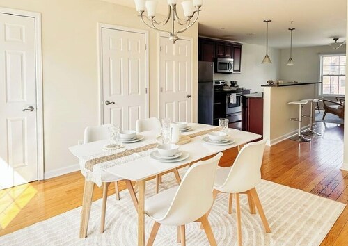 Spacious Townhouse in Schenectady-B7