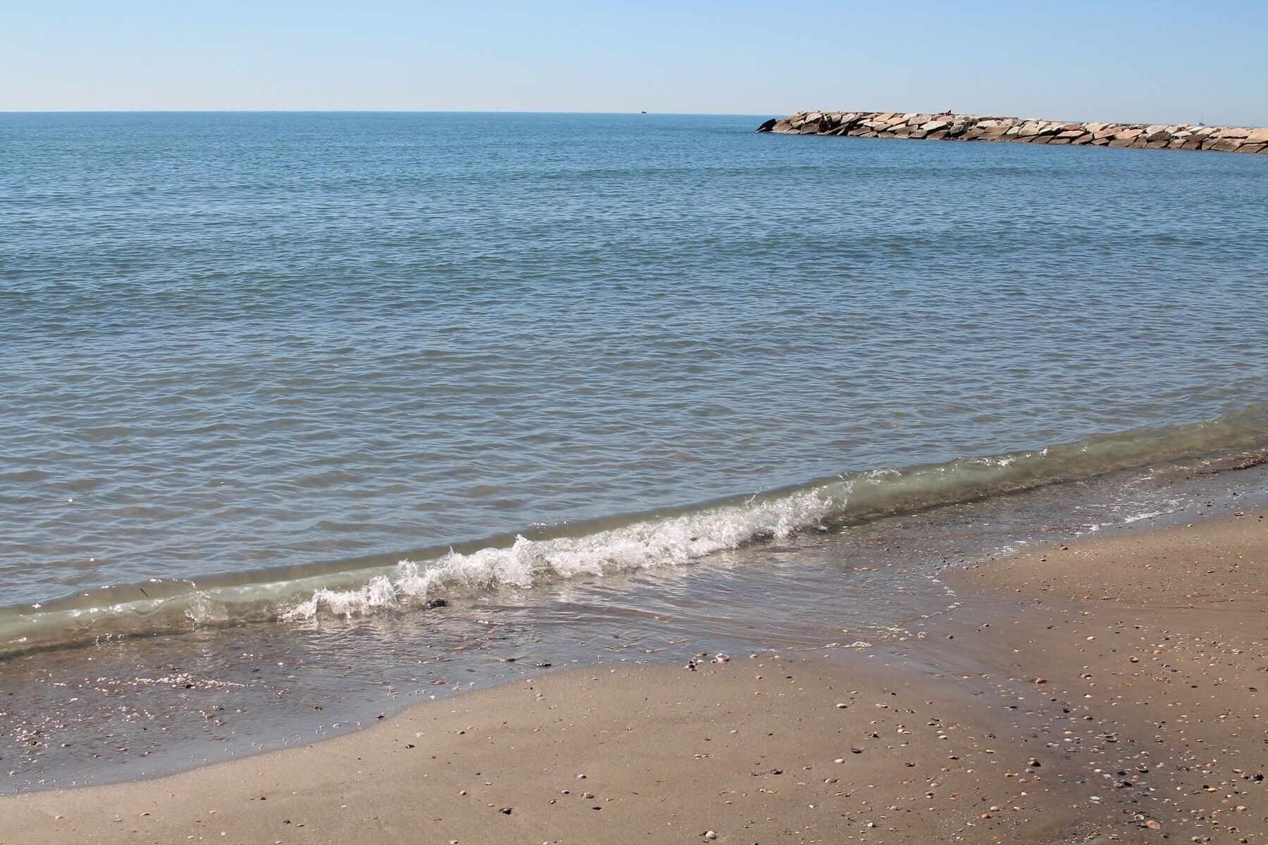 Espreguiçadeiras, toalhas de praia 