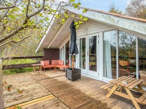 House | Outdoor dining