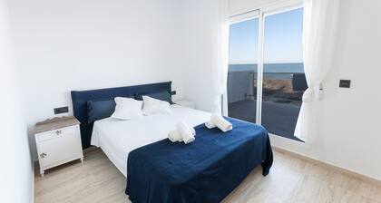 La Mar De Olas - House