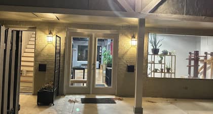 City Experience in the Heart of Downtown Berkley