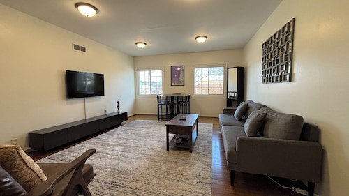 City Experience in the Heart of Downtown Berkley