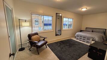 2 bedrooms, desk, free WiFi, bed sheets