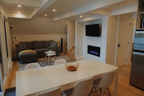Interior - A-Frame retreat with hot tub, sauna (Huntsville)