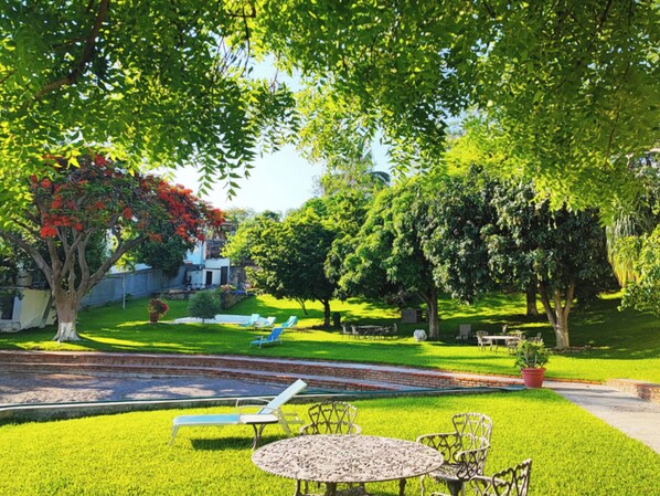 บริเวณภายนอก