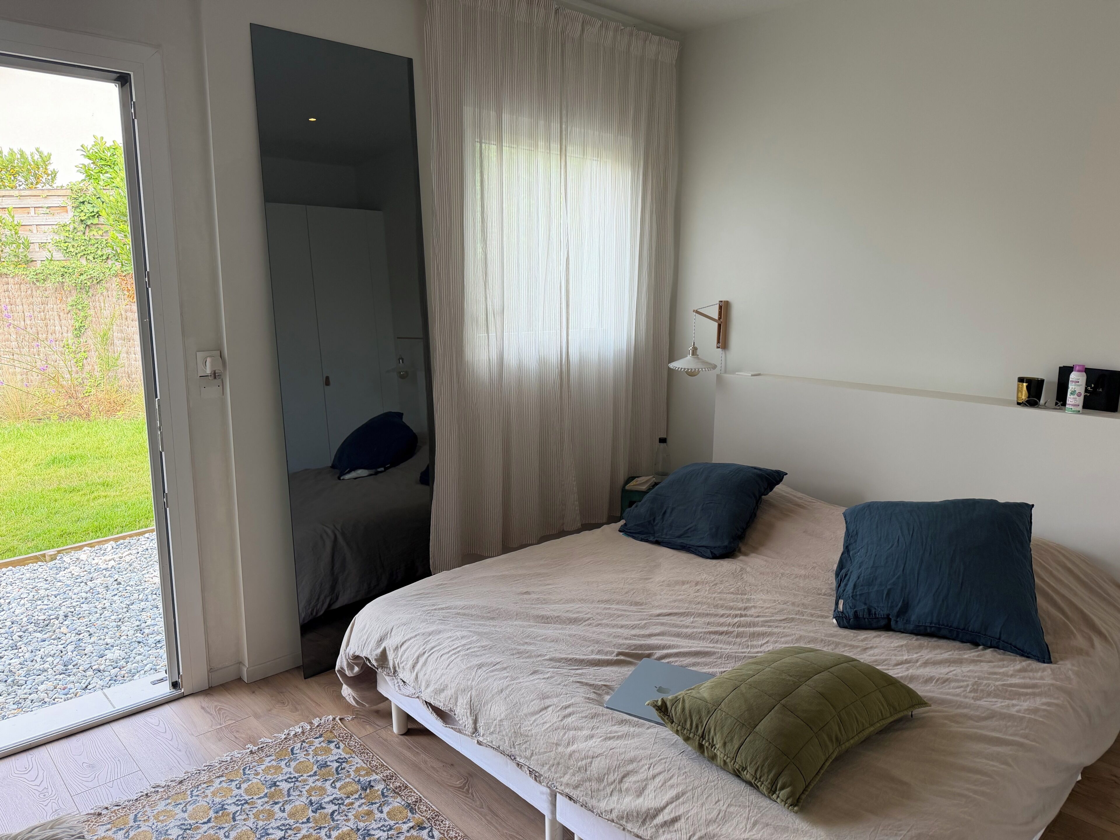 4 slaapkamers, een strijkplank/strijkijzer, wifi, beddengoed