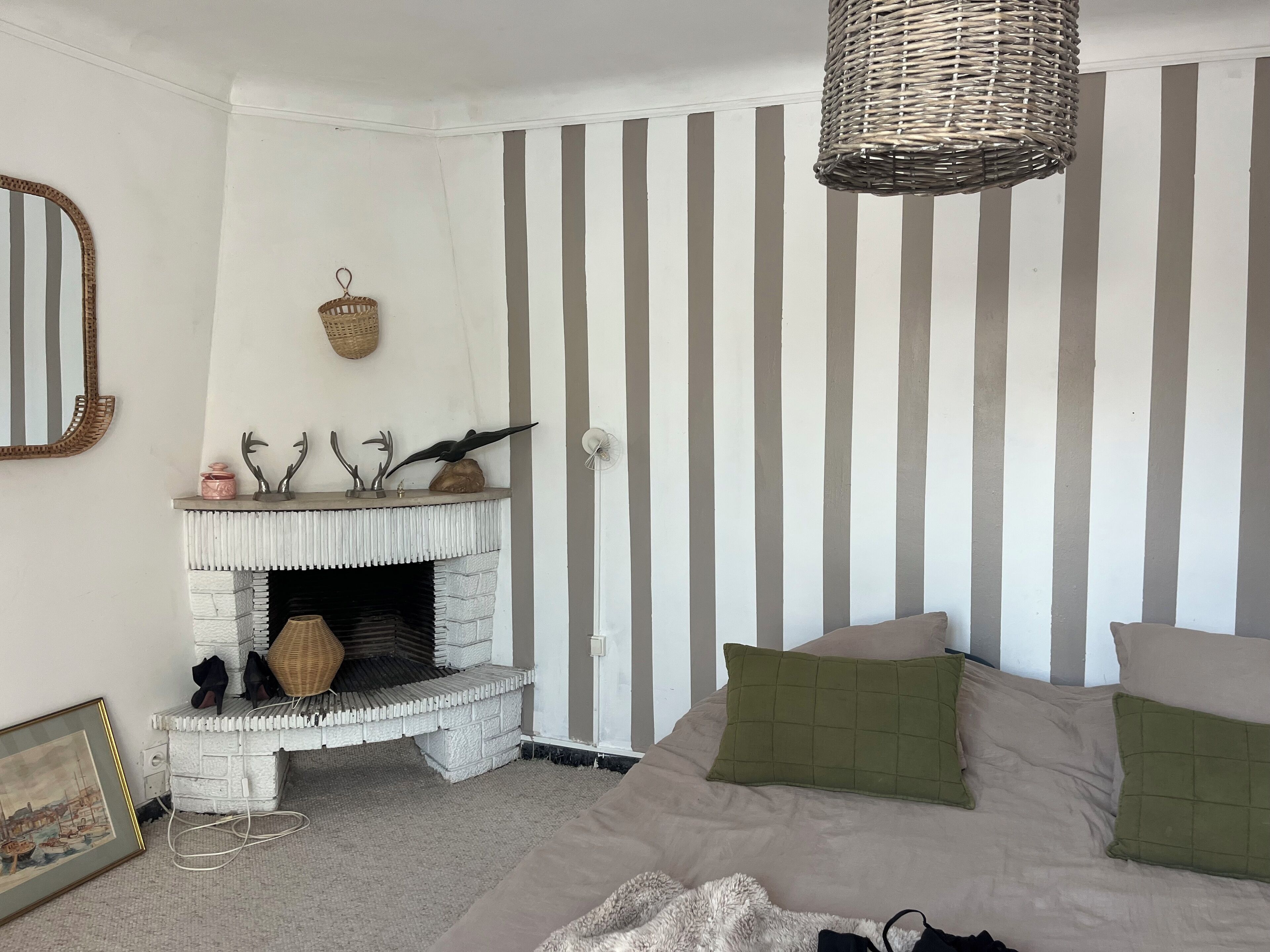 4 habitaciones, tabla de planchar con plancha, wifi y ropa de cama 