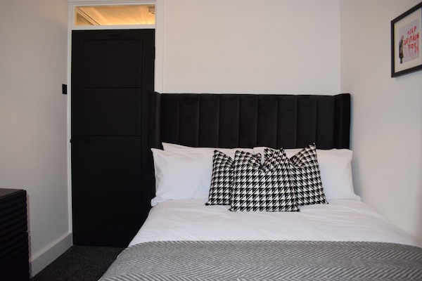 2 Schlafzimmer, Bügeleisen/Bügelbrett, kostenloses WLAN, Bettwäsche