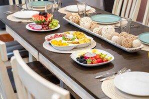 Dining - 6BR-Min to Beach-Htd Salt Pool-Lounge-Dining-Games (Seminole)