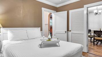 4 bedrooms, iron/ironing board, free WiFi, bed sheets