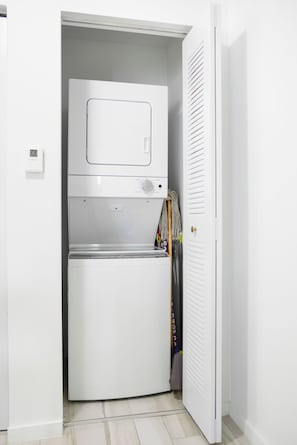 Bloc d'apartaments Comfort, 2 dormitoris | Bugaderia