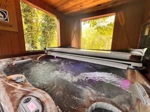 室内 SPA 浴缸