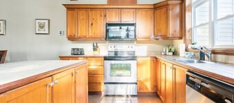 Mont Tremblant Bliss - Luxury Ski-Golf Retreat