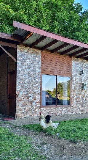 Enceinte de lâhĂ©bergement