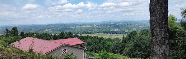 View from property - MILLION DOLLAR VIEW !  - 8 Person Mountain Home in Fancy Gap, Virginia (Fancy Gap)