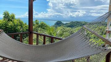 Deluxe Double Room, Sea View | Desk, free WiFi