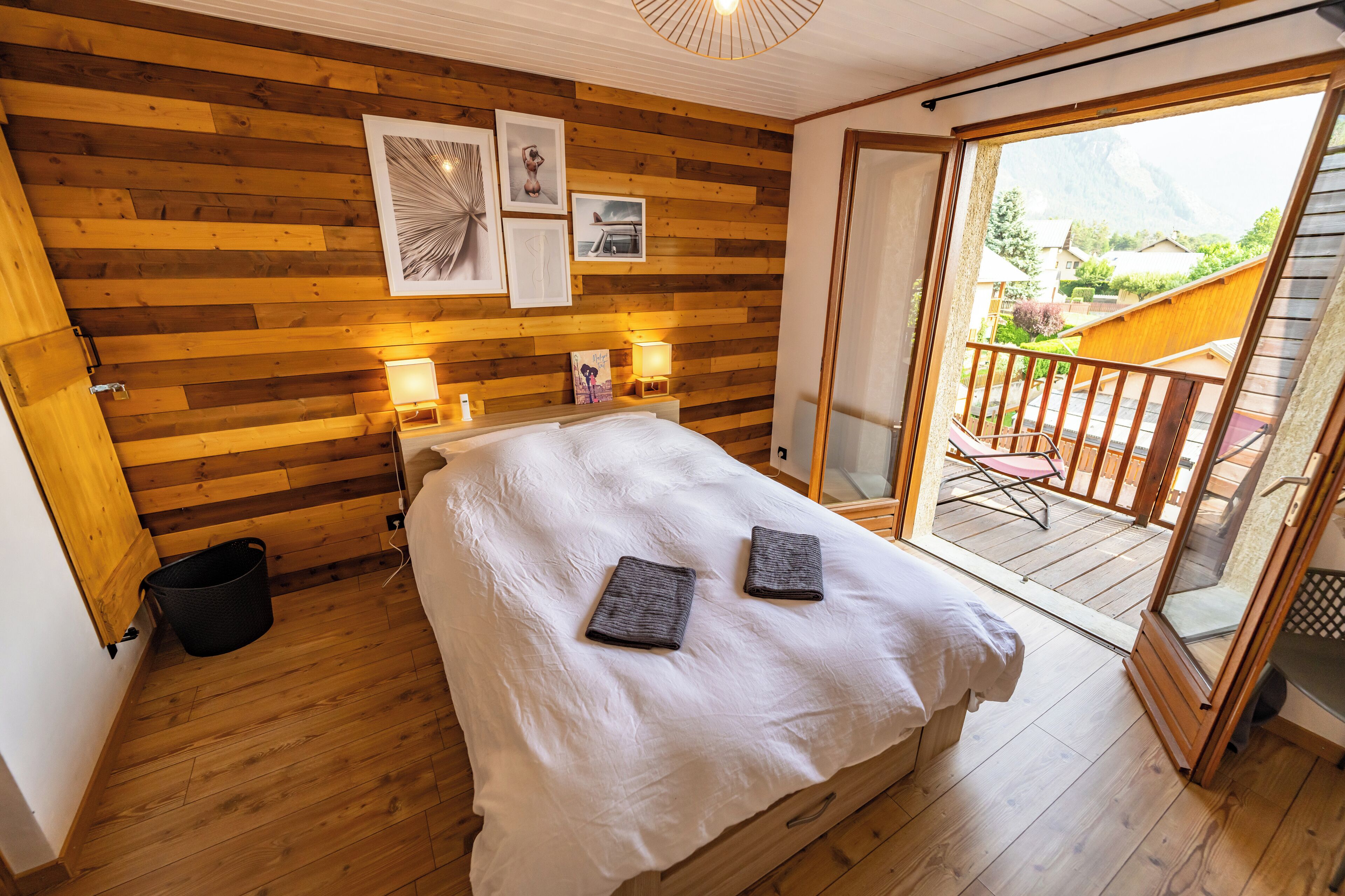 3 soverom, strykejern/-brett, wi-fi og sengetøy