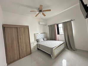 2 室のベッドルーム、WiFi、ベッドシーツ