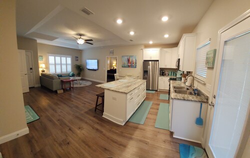 Your luxury suite in Choctaw Beach!