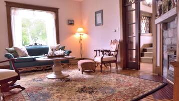 Smart TV, DVD player, video library