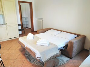 1 bedroom, iron/ironing board, travel crib, free WiFi