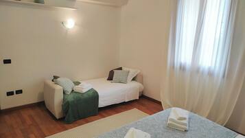 1 Schlafzimmer, Bügeleisen/Bügelbrett, Reisekinderbett, kostenloses WLAN